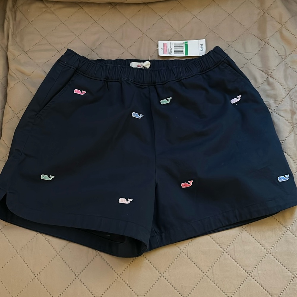 Vineyard Vines girls whale embroidered pull on every day short